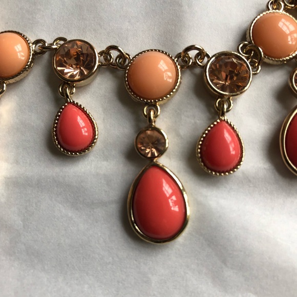 Trifari Vintage Necklace - Picture 2 of 4